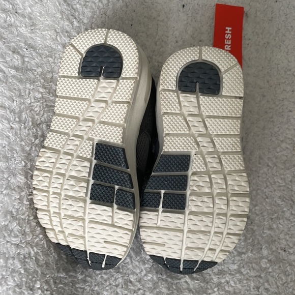 Boys sneakers - Picture 5 of 6